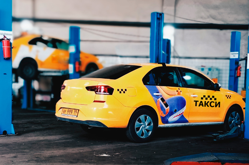 Наклейки на авто